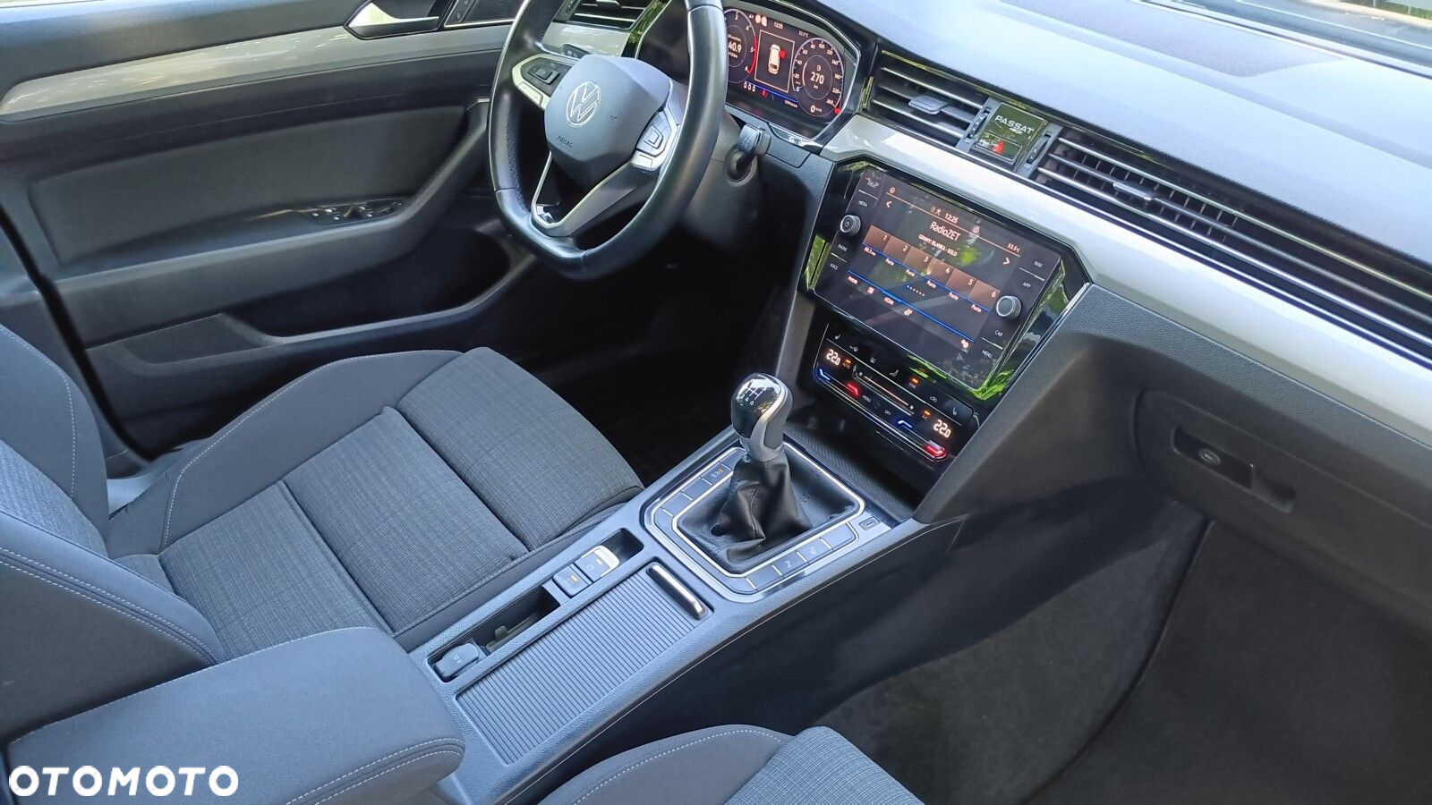 Volkswagen Passat - 14