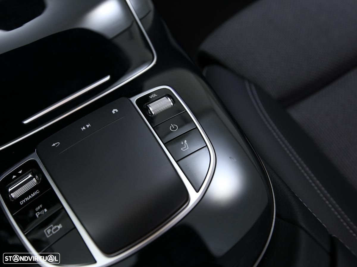 Mercedes-Benz E 300 de 4Matic T 9G-TRONIC AMG Line - 26