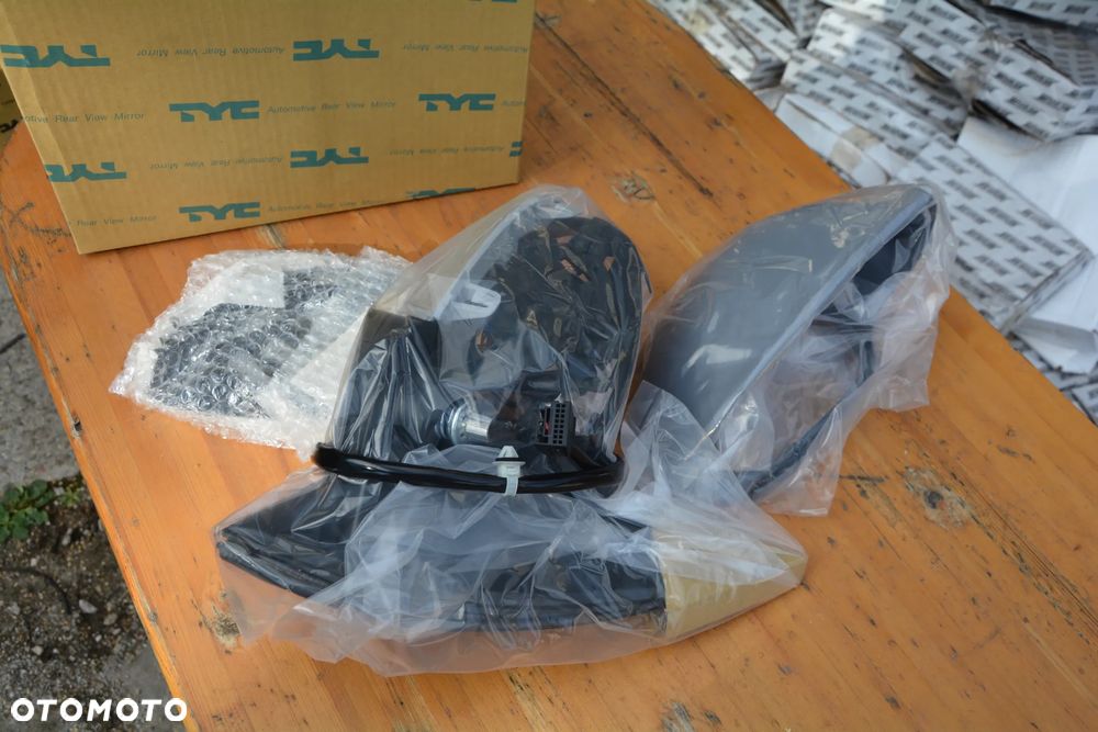 VW Golf V lusterko prawe - 2