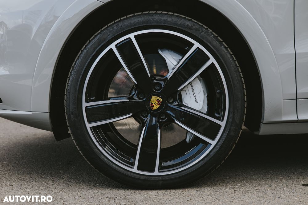 Porsche Cayenne - 7