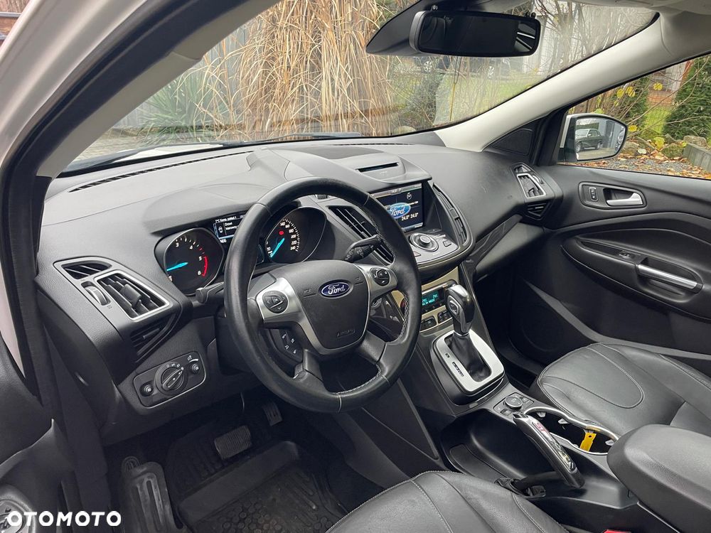 Ford Kuga 2.0 TDCi 4x4 ST-Line - 6