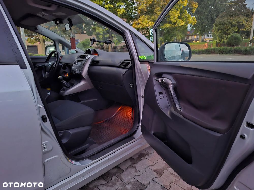 Toyota Verso 2.0 D-4D Sol 7os - 9
