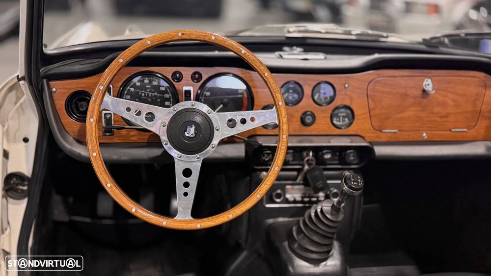 Triumph TR5 - 19