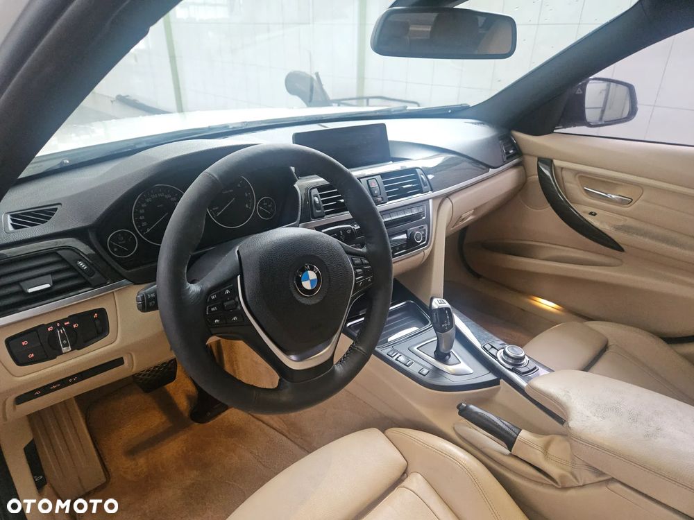 BMW Seria 3 330d Blue Performance Luxury Line - 7