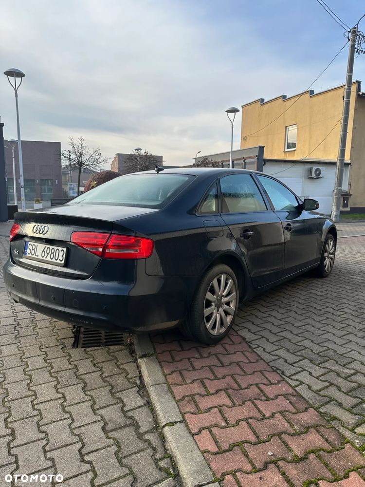 Audi A4 Limousine - 3