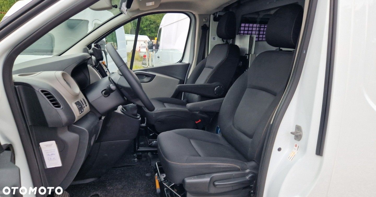 Renault Trafic - 25