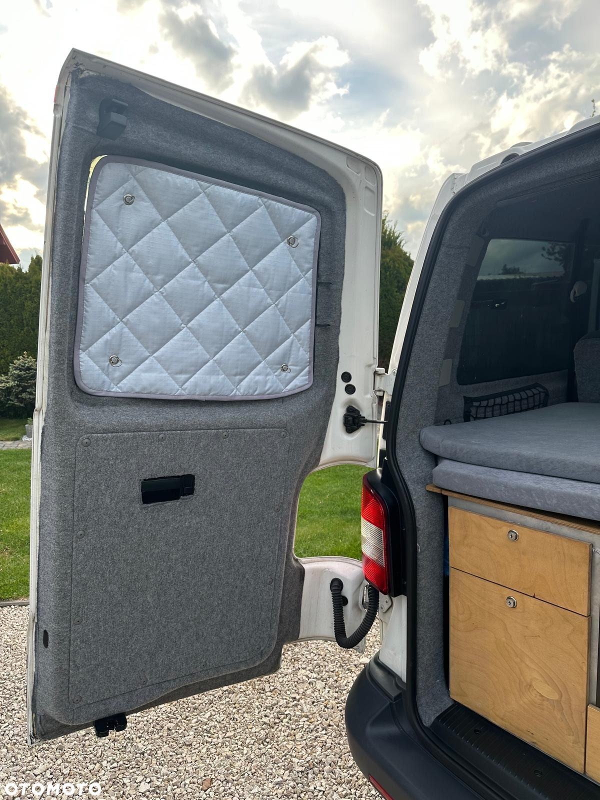 Volkswagen Transporter T5 TDI L2H1 - 14