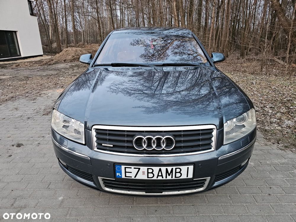 Audi A8 4.2 Quattro - 11