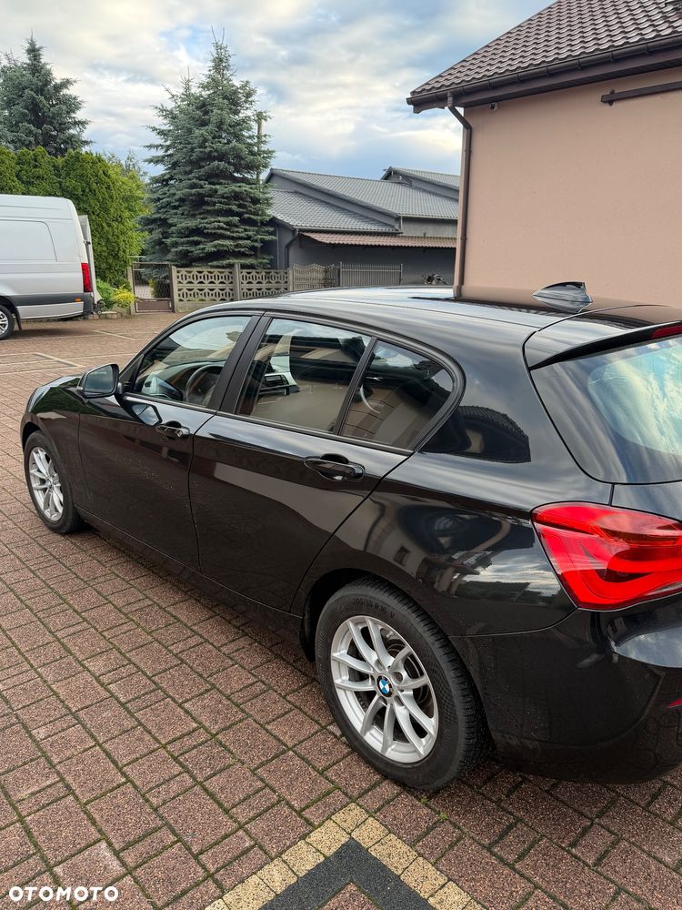 BMW Seria 1 120i - 3