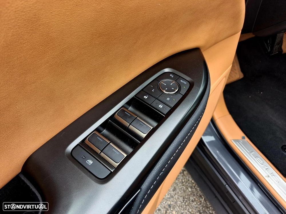 Lexus RZ 300e Premium - 27