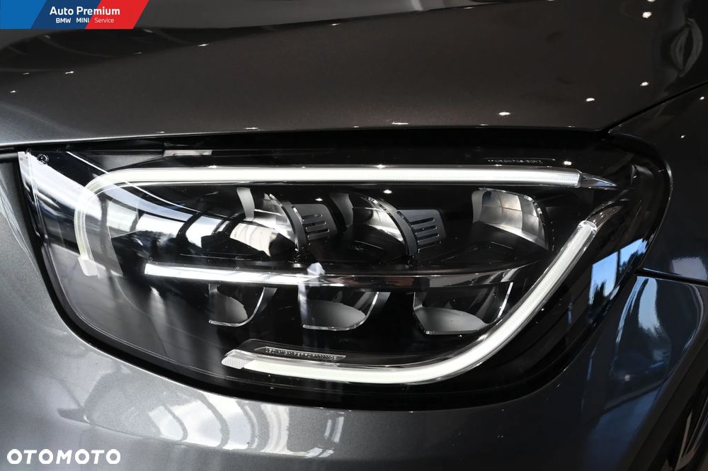 Mercedes-Benz GLC - 21