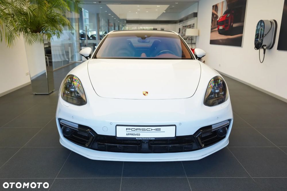 Porsche Panamera Turbo S e-Hybrid - 6