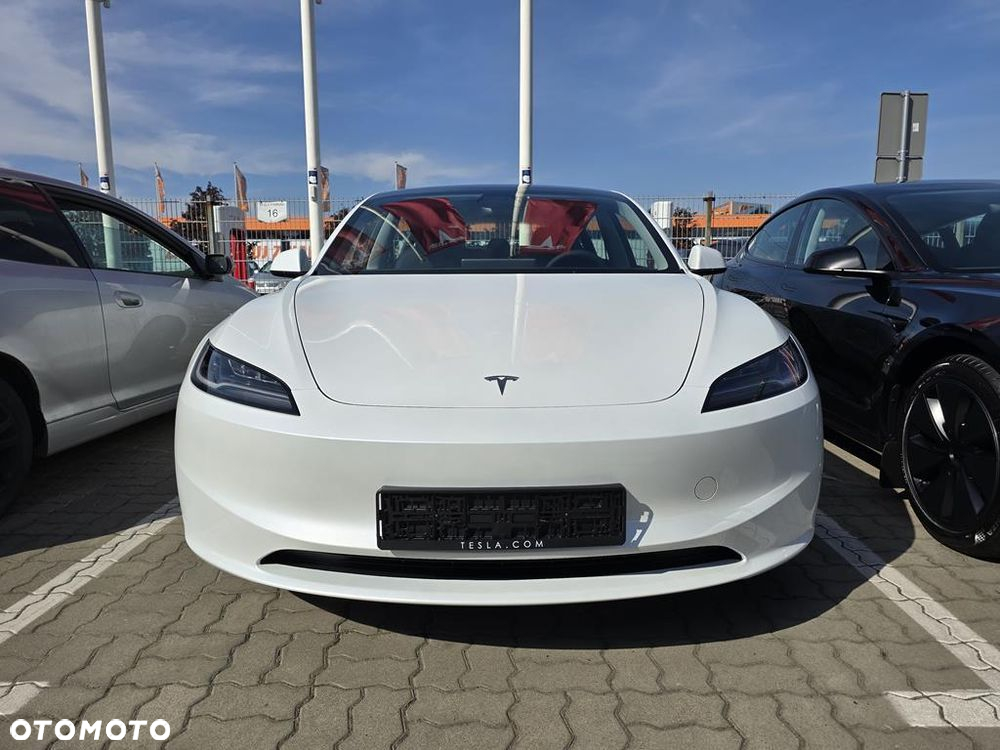 Tesla Model 3 Long Range AWD - 2