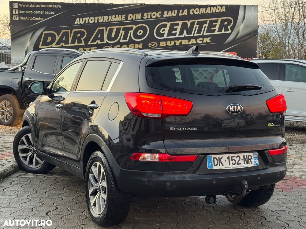 Kia Sportage 1.7 CRDI 2WD Dream-Team Edition - 2