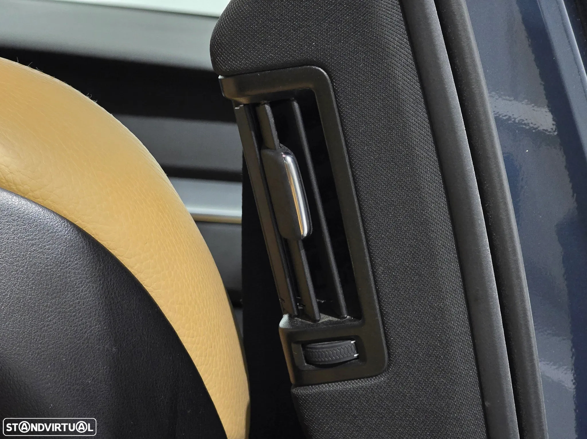 Volvo XC 60 2.0 T8 PHEV Momentum AWD - 43