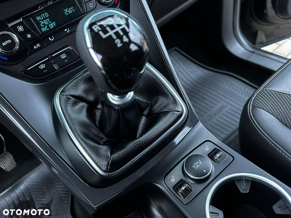 Ford Kuga 2.0 TDCi 4WD Titanium - 24