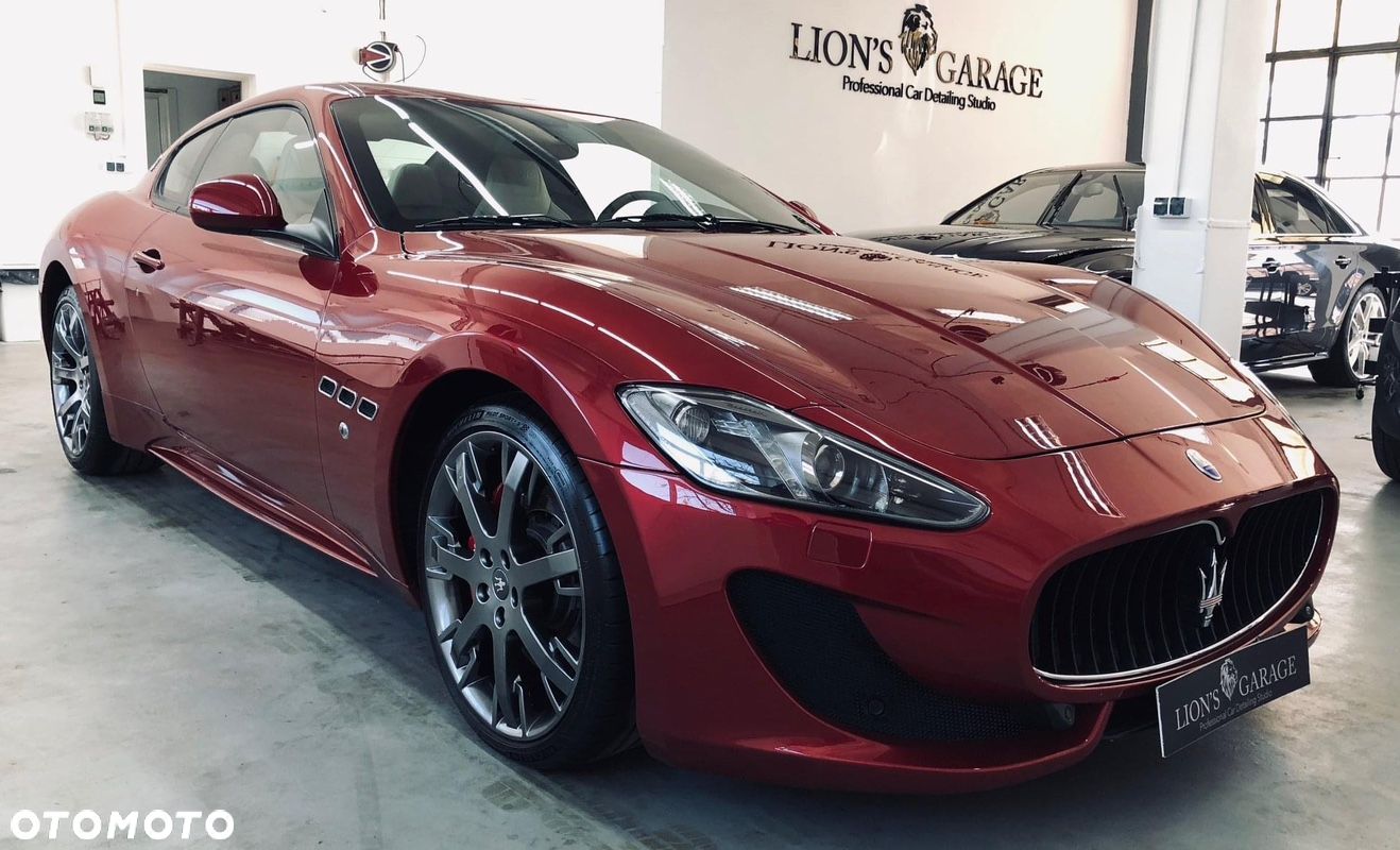 Maserati GranTurismo S Automat - 1