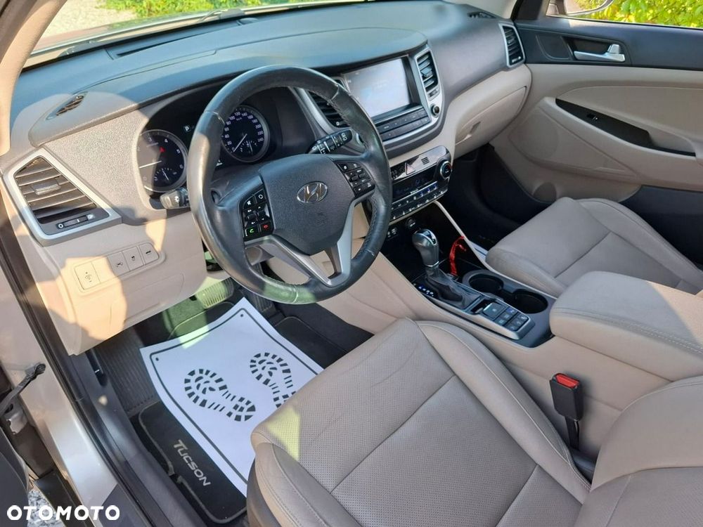Hyundai Tucson 1.7 CRDI BlueDrive Comfort 2WD DCT - 17