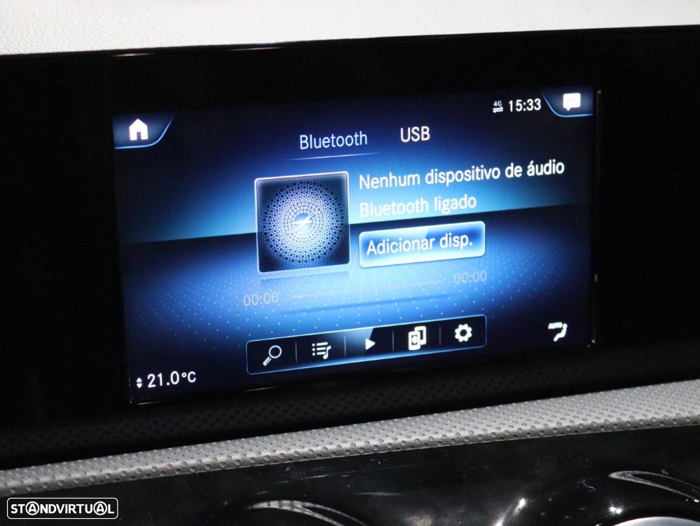 Mercedes-Benz A 180 d AMG Line - 30