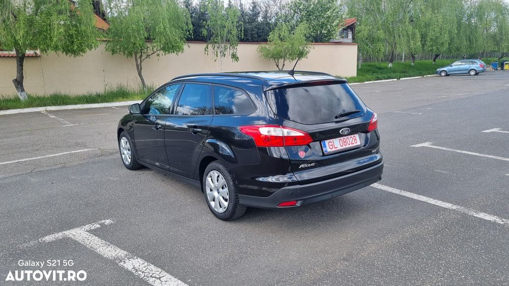 Ford Focus 1.0 EcoBoost Start-Stopp-System TITANIUM - 3