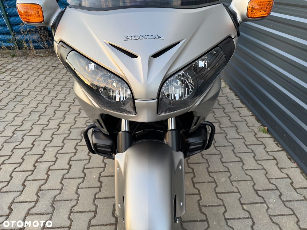 Honda GL - 17
