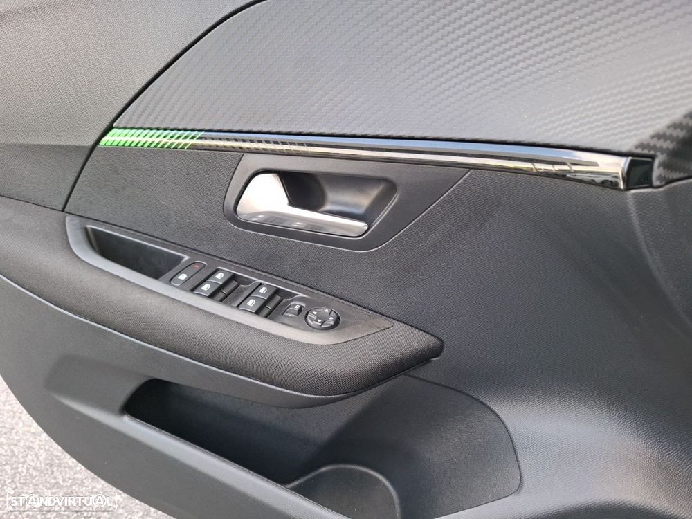 Peugeot 208 1.2 PureTech Active - 22