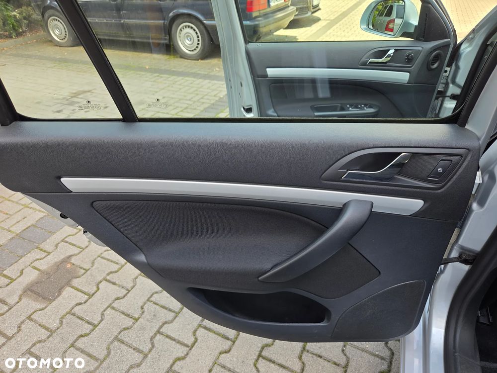 Skoda Octavia 1.4 TSI Ambiente - 28