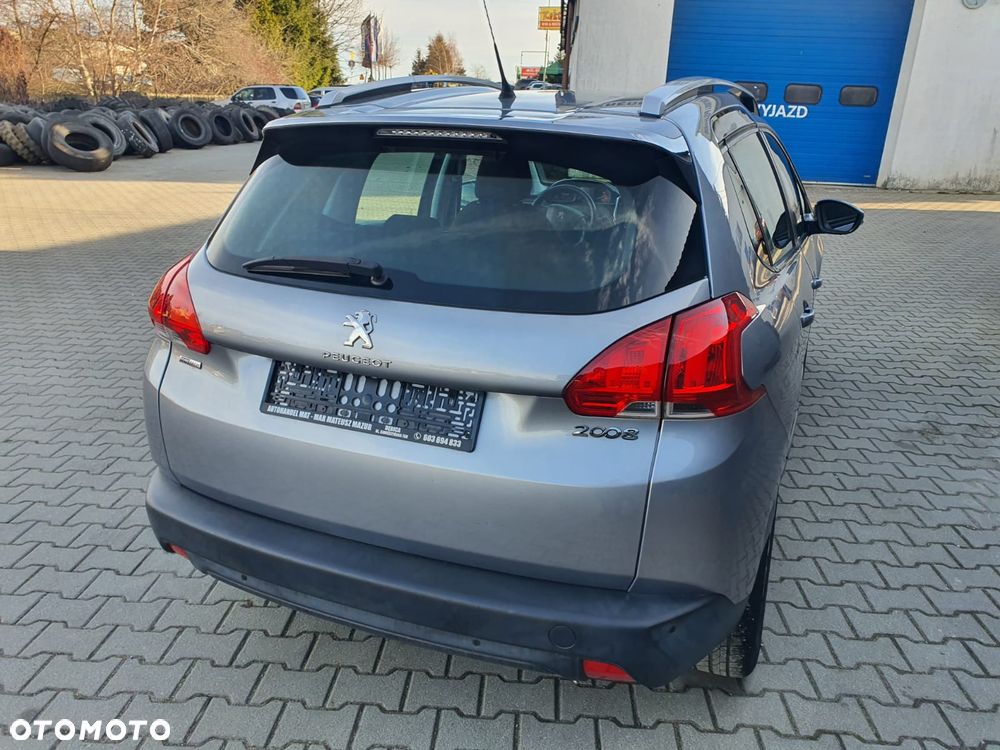 Peugeot 2008 1.2 Pure Tech Active - 7