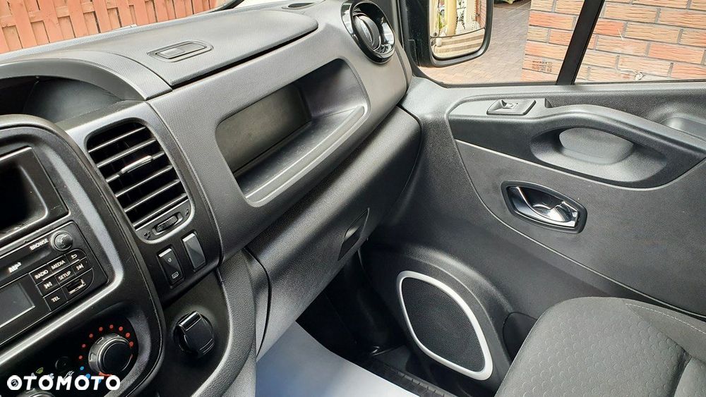 Opel Vivaro - 28