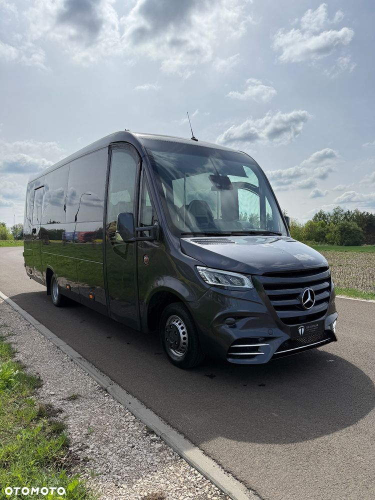 Mercedes-Benz Sprinter 519 - 8