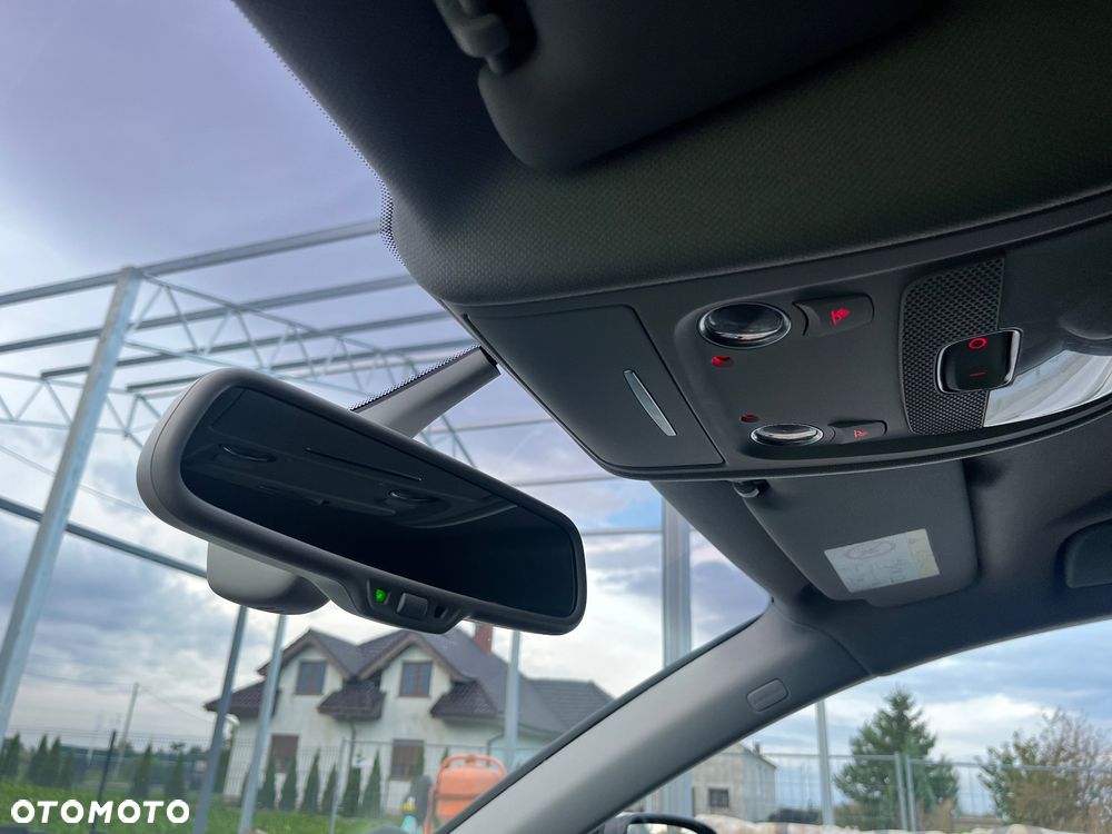 Audi A4 Avant 2.0 TDI ultra DPF Attraction - 33