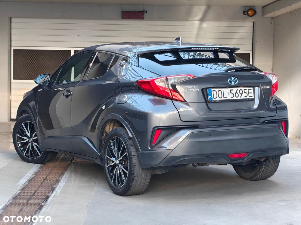 Toyota C-Hr 2017 photo 3