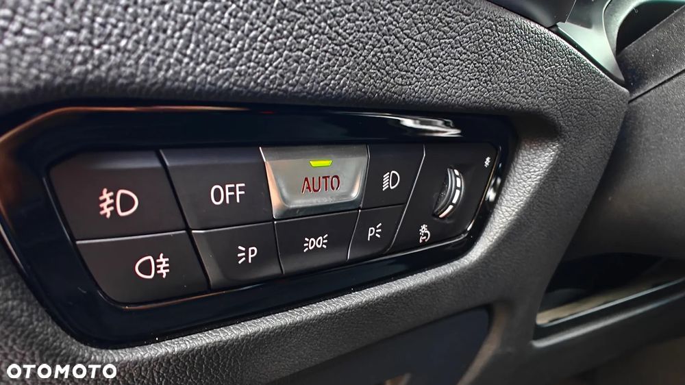 BMW Seria 3 320d Sport Line Shadow - 20