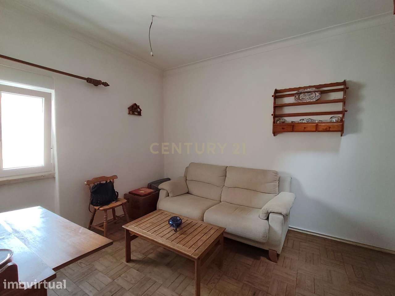 Apartamento T2+1 Duplex na Cruz de Pau - Oportunidade Única! - Grande imagem: 2/27