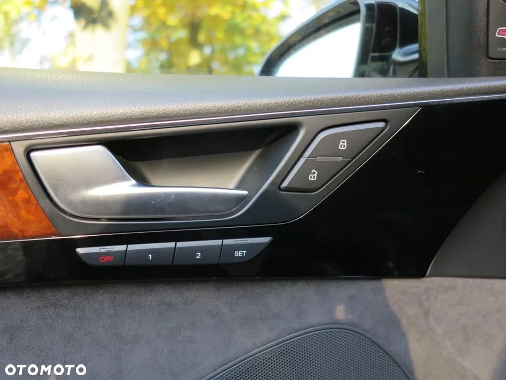 Audi A8 3.0 TDI DPF quattro tiptronic - 13