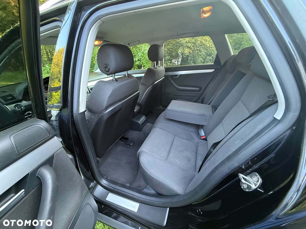 Audi A4 Avant 2.0 TDI - 11