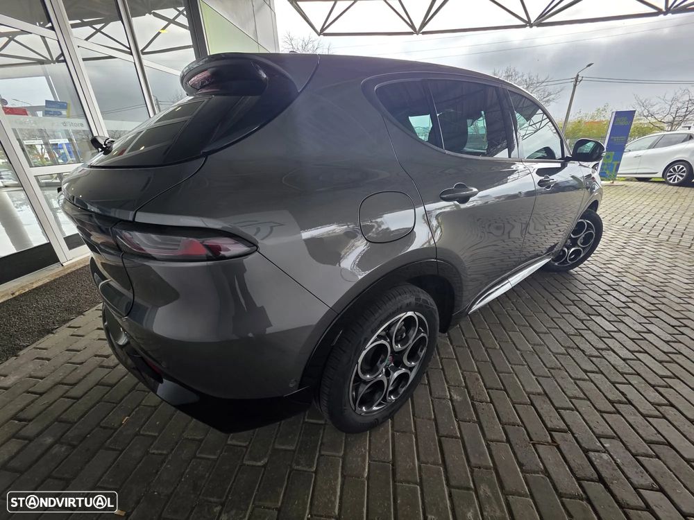 Alfa Romeo Tonale 1.3 Plug-In Hybrid TI e-AWD - 4