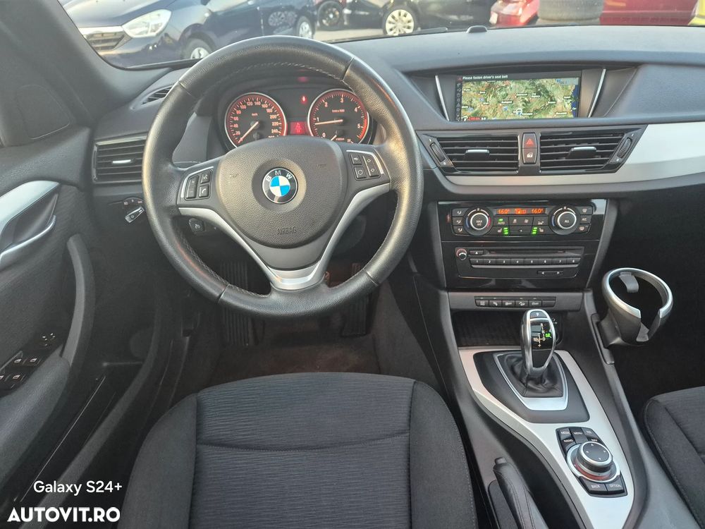BMW X1 xDrive18d Aut. Sport Line - 6