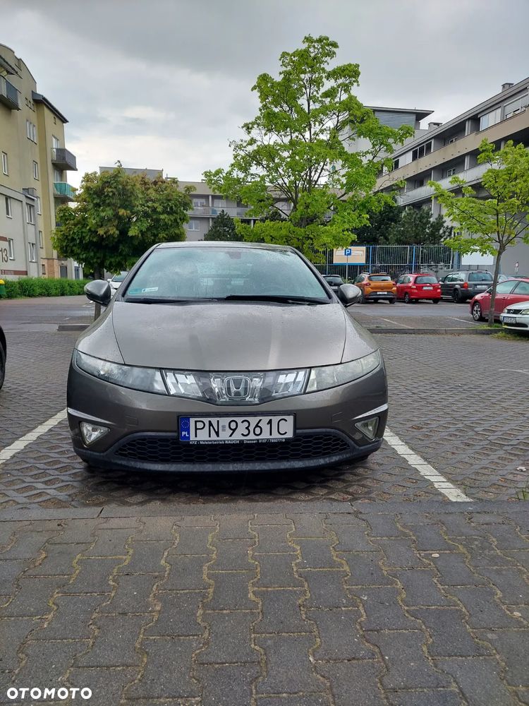 Honda Civic 1.8i-VTEC Executive - 2