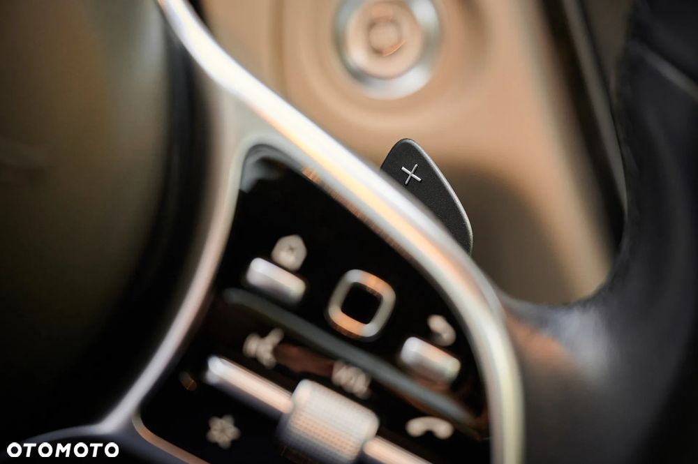 Mercedes-Benz GLC 300 e 4-Matic Business Edition - 40