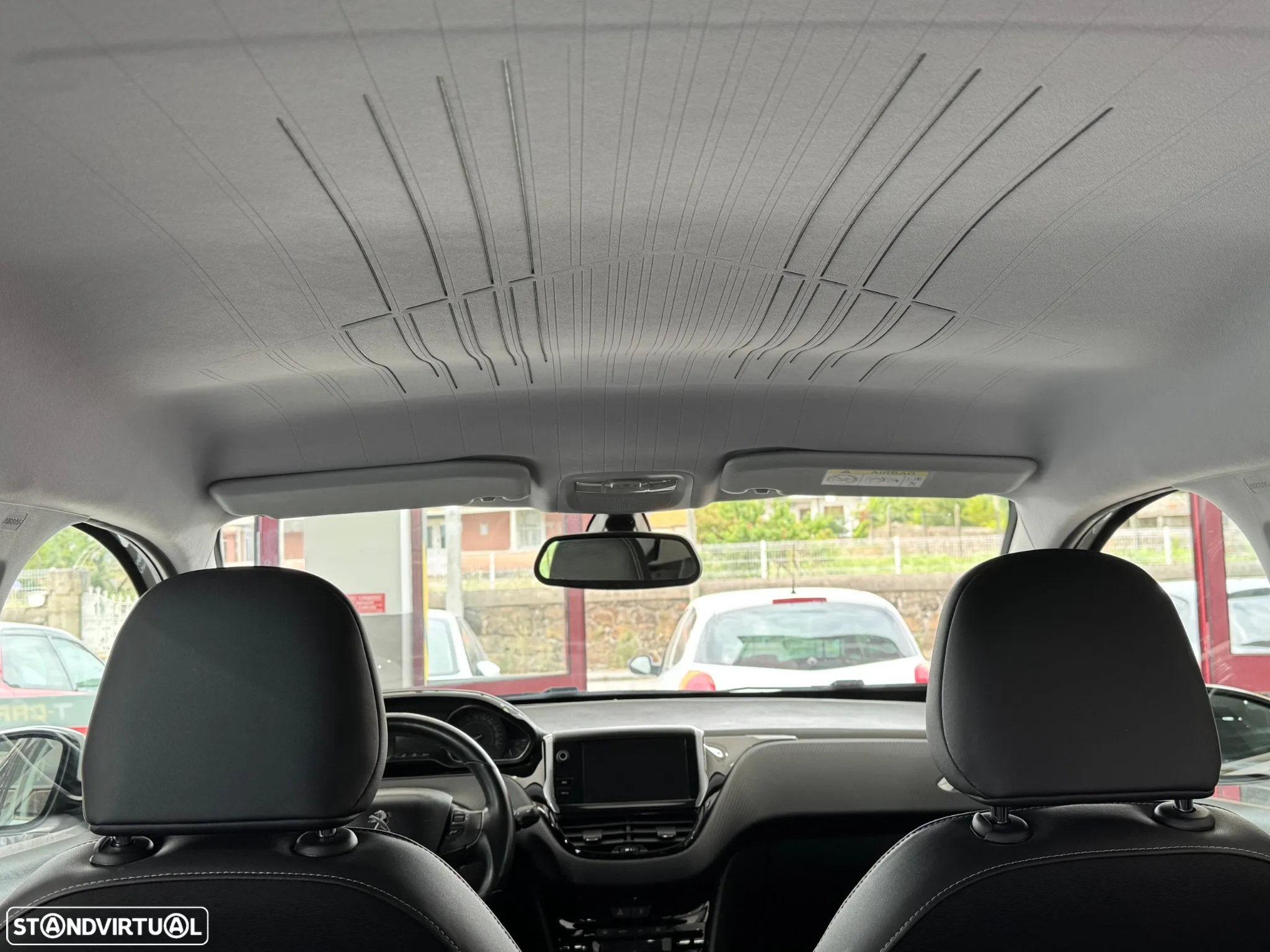 Peugeot 2008 PureTech 110 Stop&Start Allure - 16