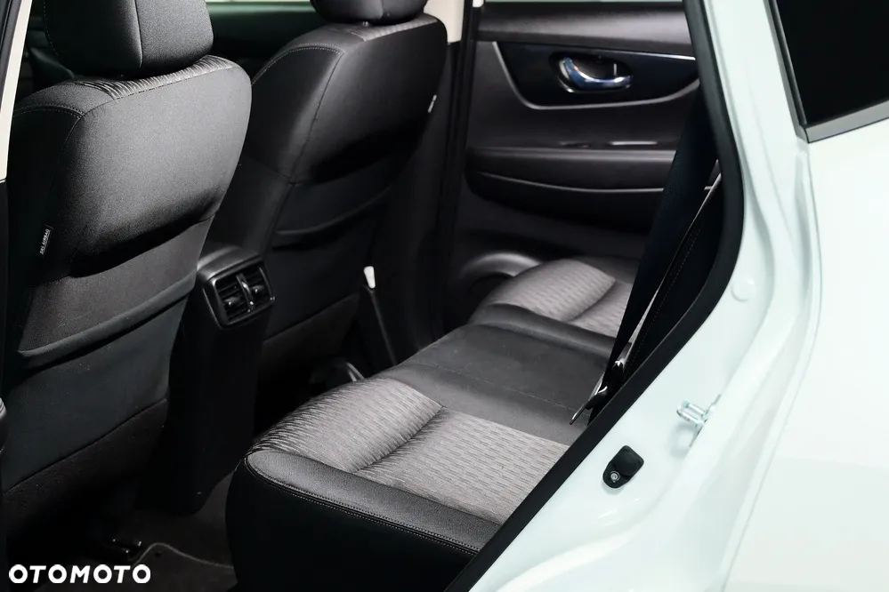 Nissan X-Trail - 8