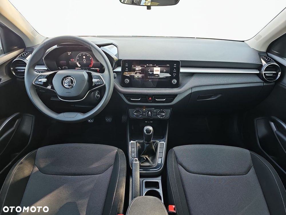 Skoda Fabia 1.0 Selection - 10