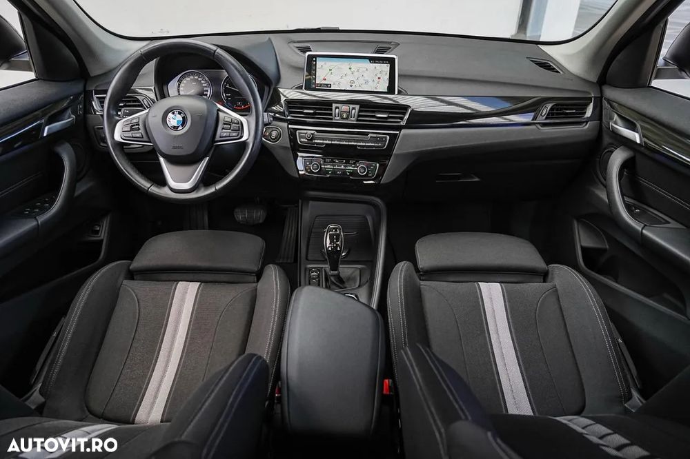BMW X1 xDrive18d Aut. Sport Line - 13