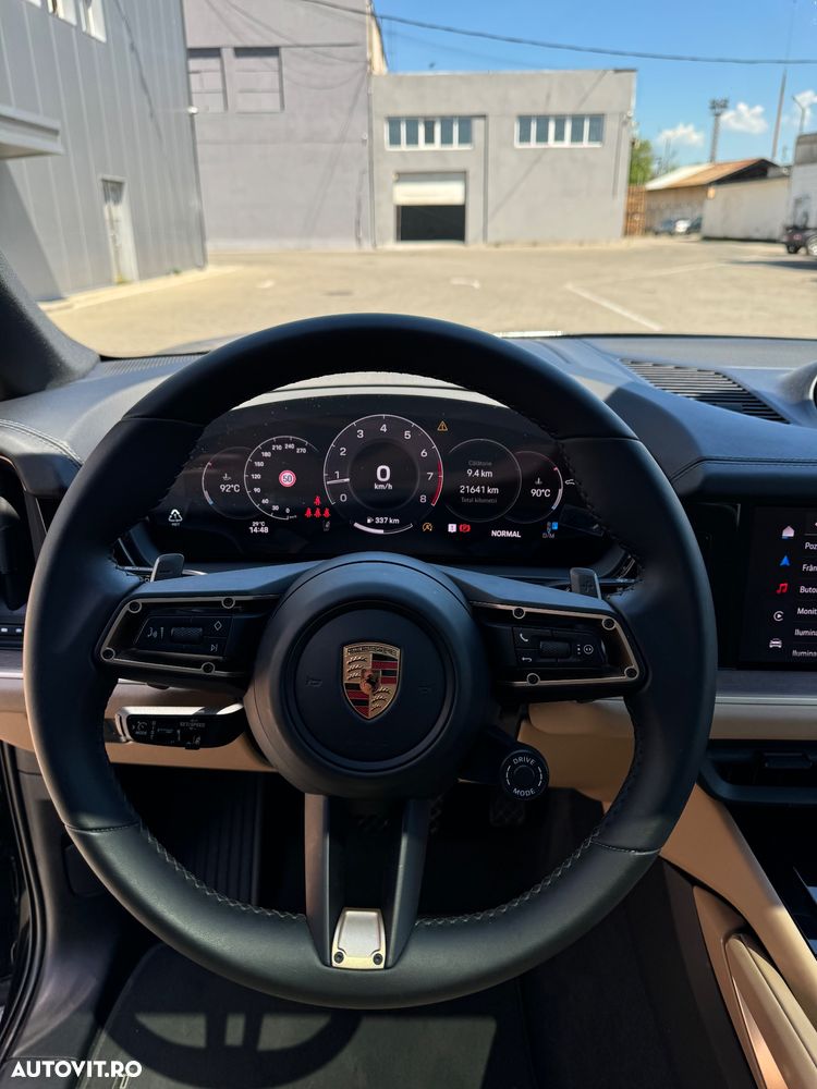 Porsche Cayenne Coupe Black Edition - 17