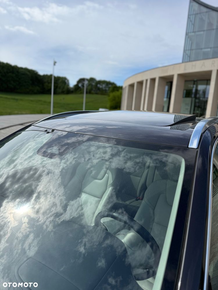 Volvo XC 90 - 32