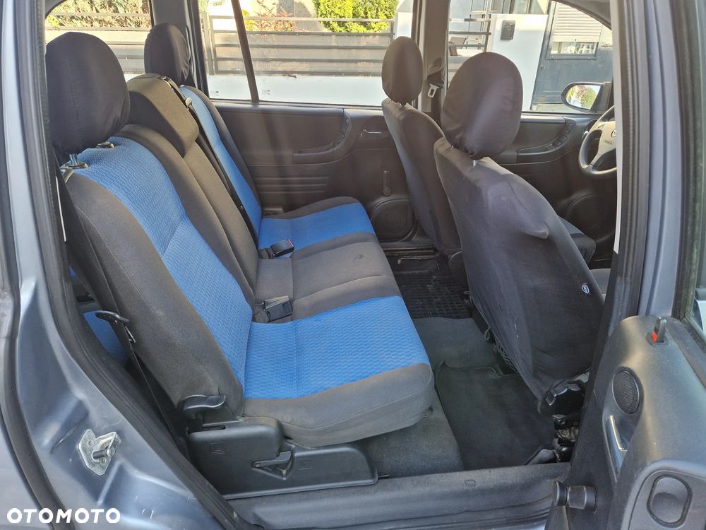 Opel Zafira 1.8 16V Comfort - 4