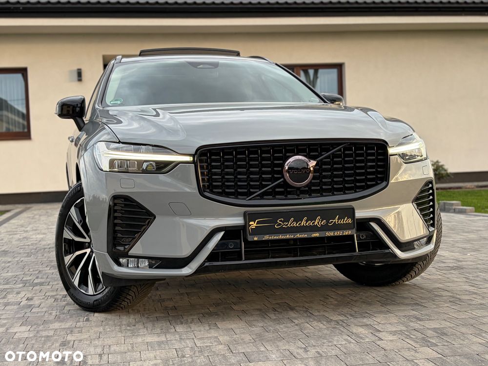 Volvo XC 60 B4 D Plus Dark - 18