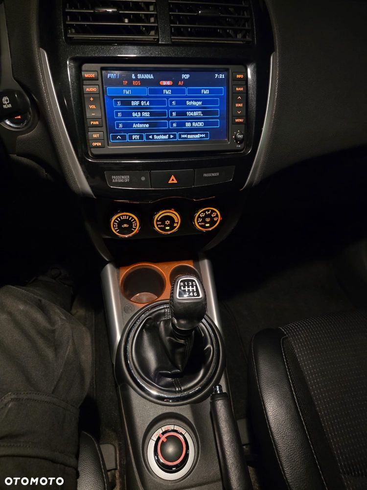Peugeot 4008 - 8