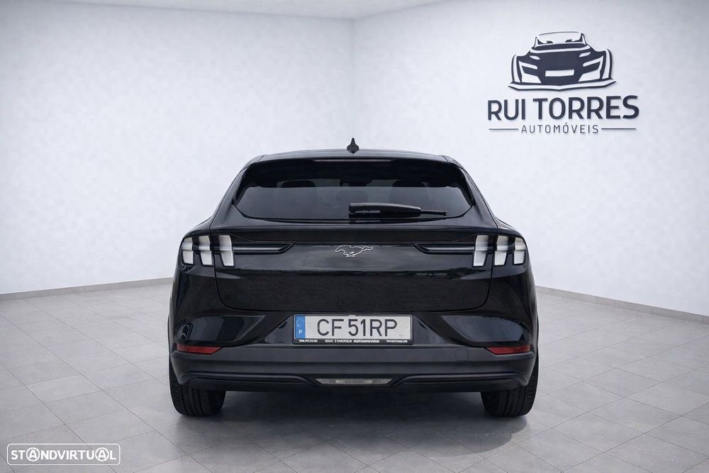 Ford Mustang Mach-E - 8
